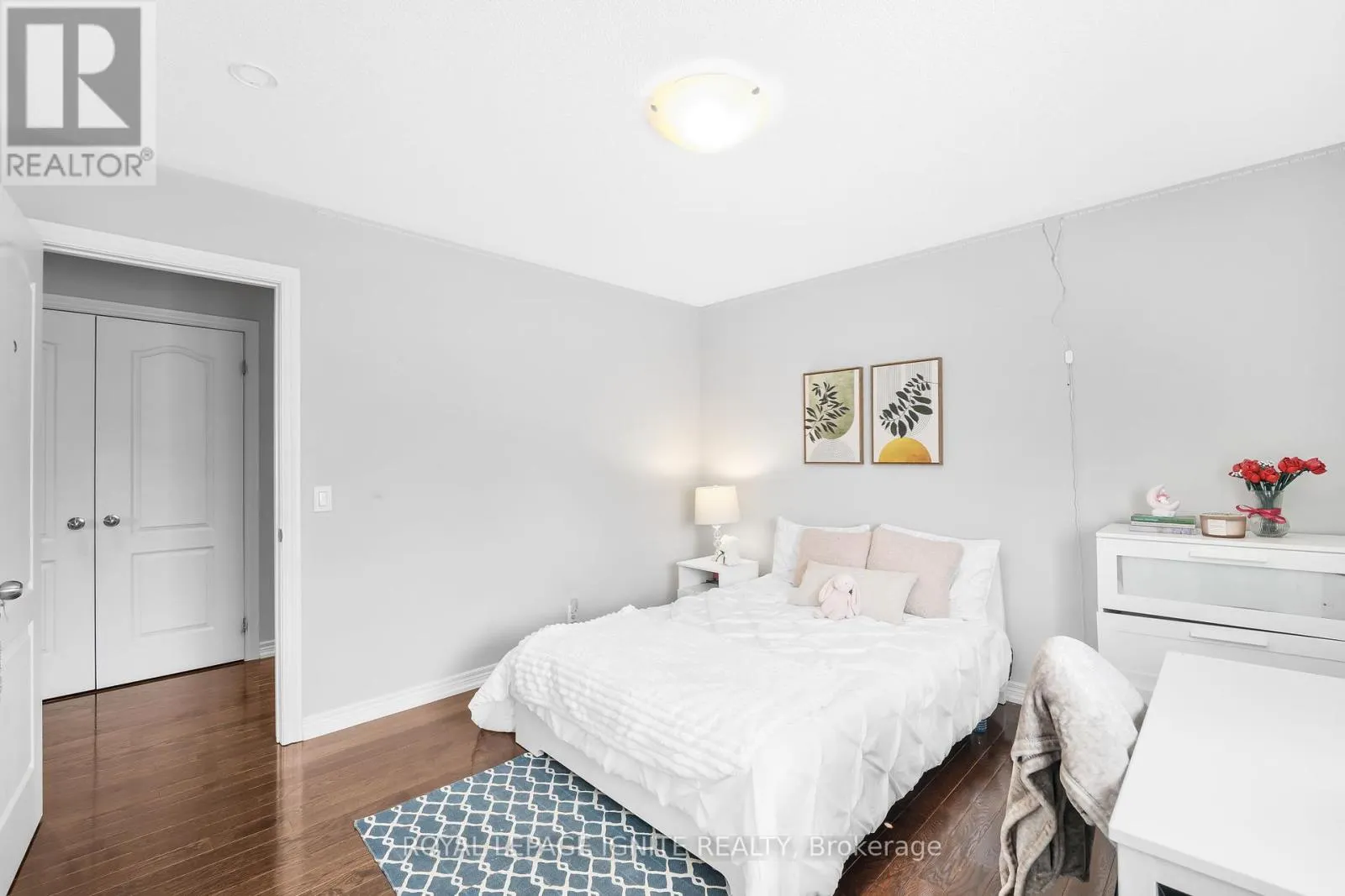 210 BLACKWELL CRESCENT
