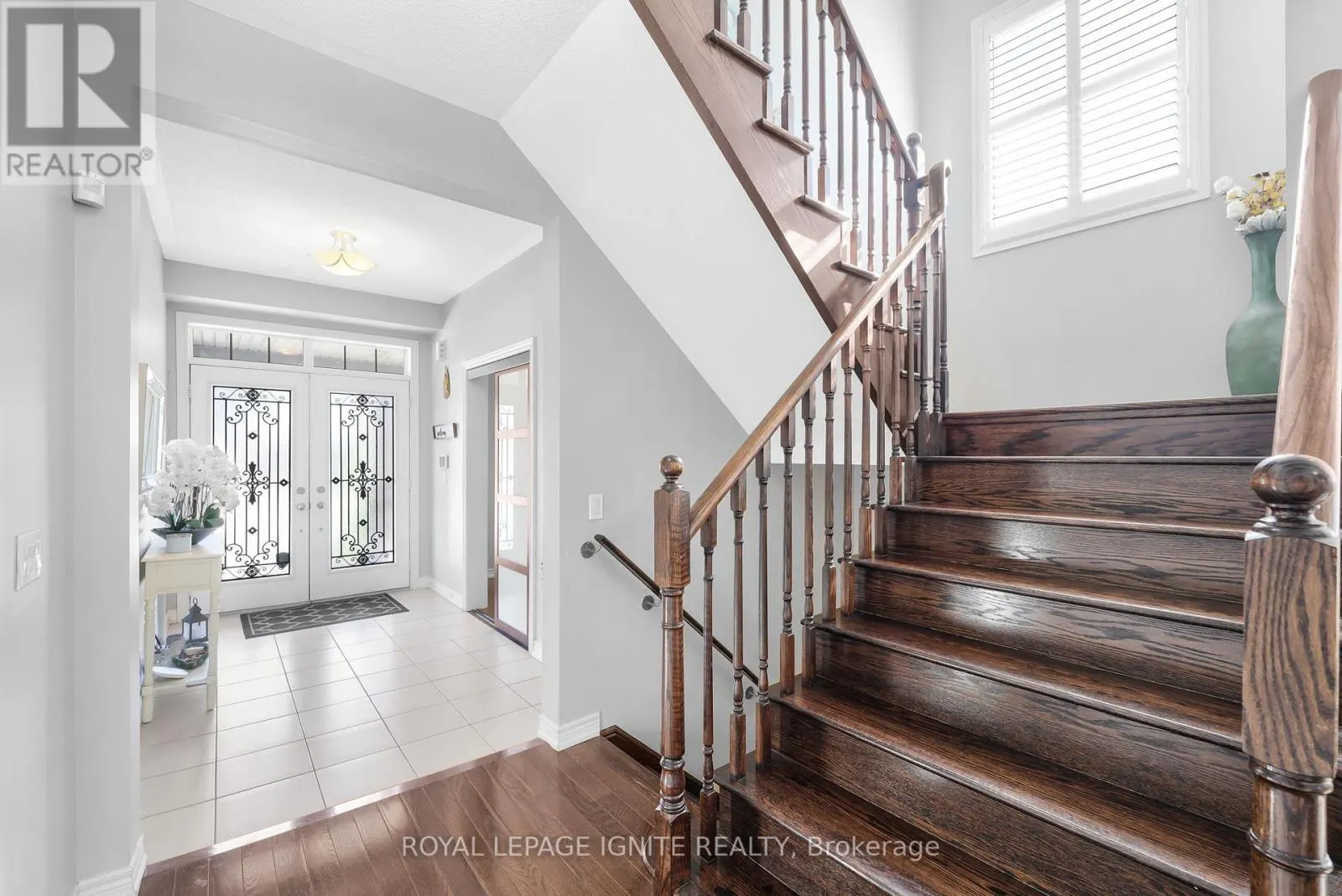210 BLACKWELL CRESCENT