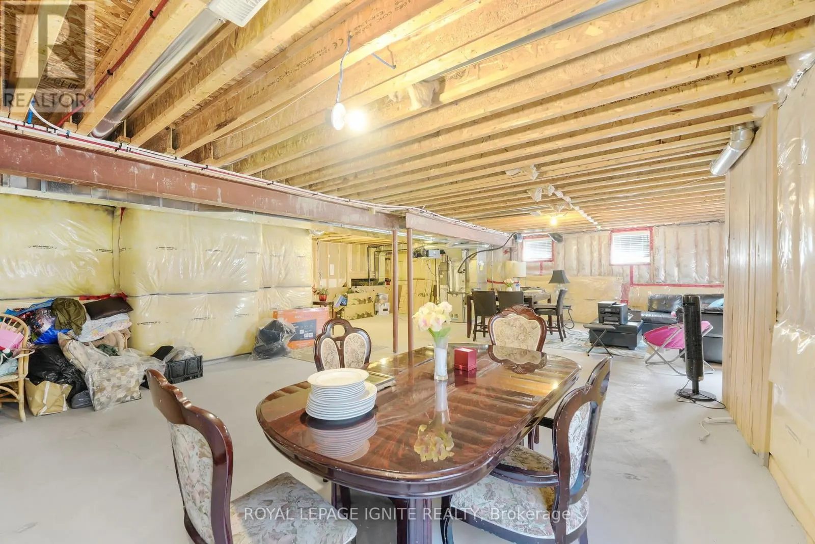 210 BLACKWELL CRESCENT