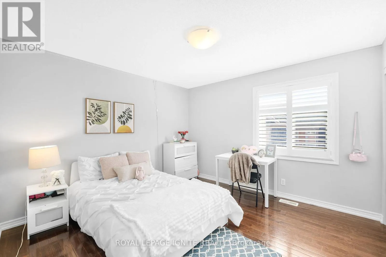 210 BLACKWELL CRESCENT