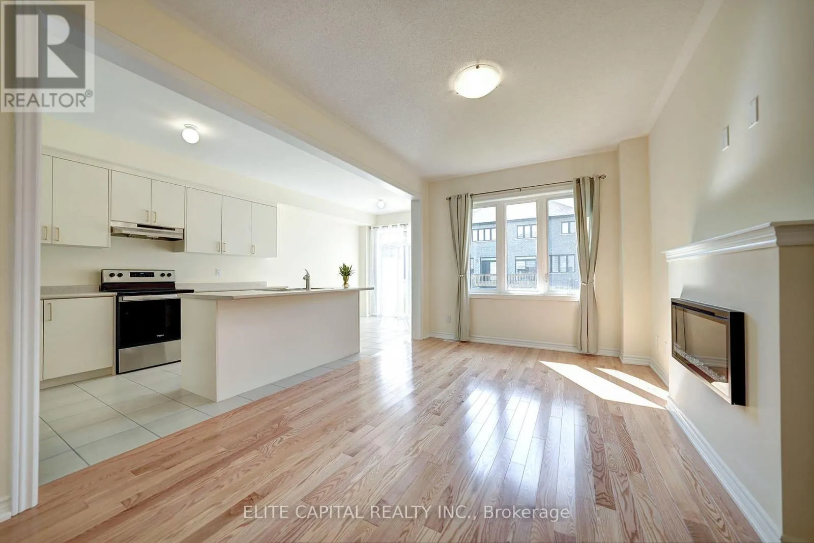 35 CLOSSON DRIVE
