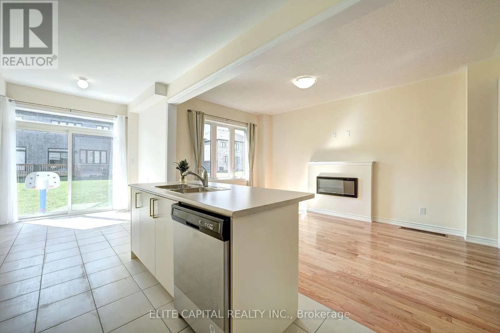 35 CLOSSON DRIVE