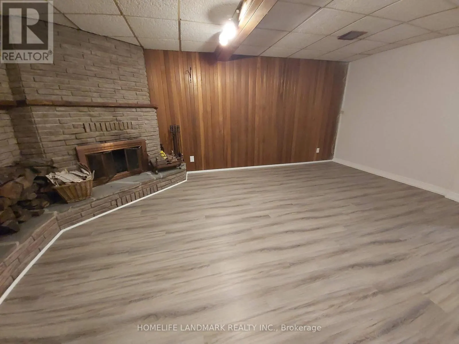 222 TAMARACK COURT