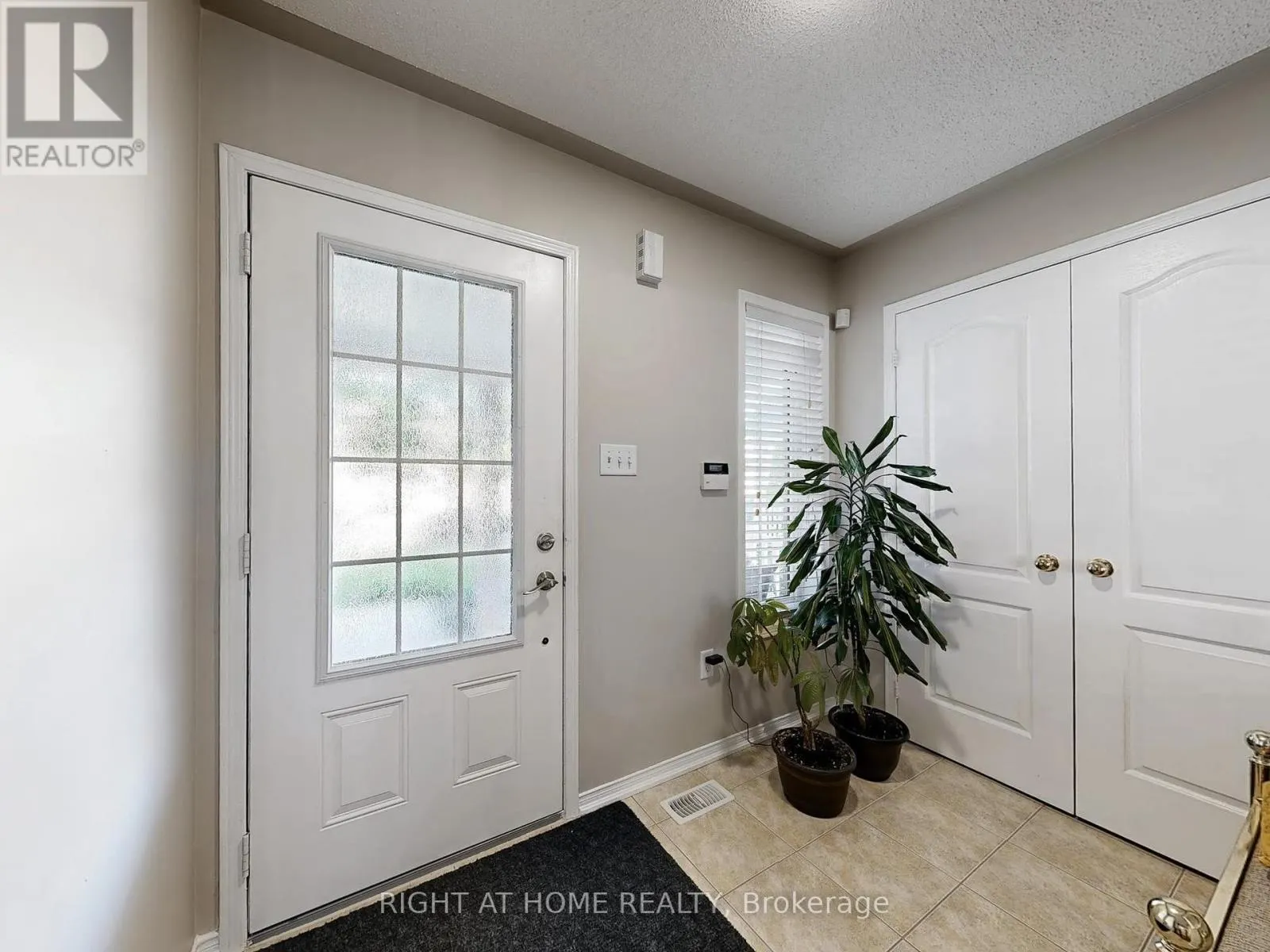 1700 SPENCELY DRIVE