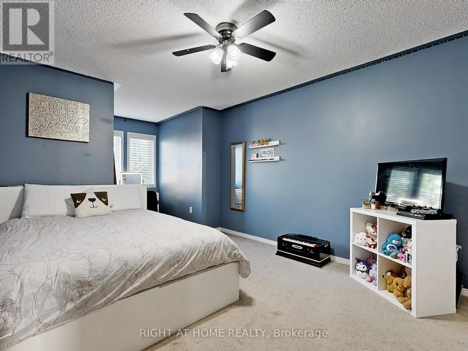 1700 SPENCELY DRIVE