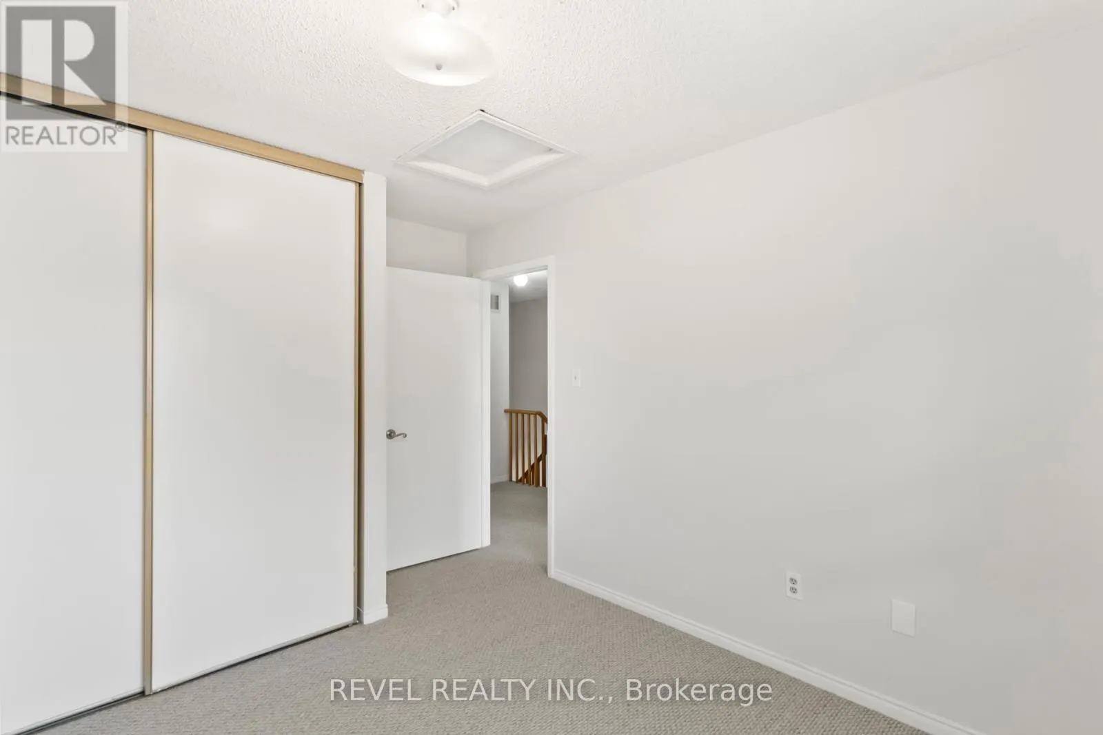 56 - 10 BASSETT BOULEVARD, #56