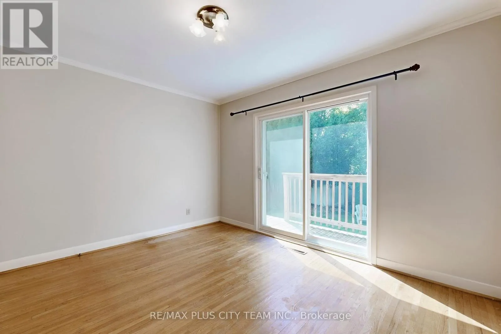 3 PENETANG CRESCENT