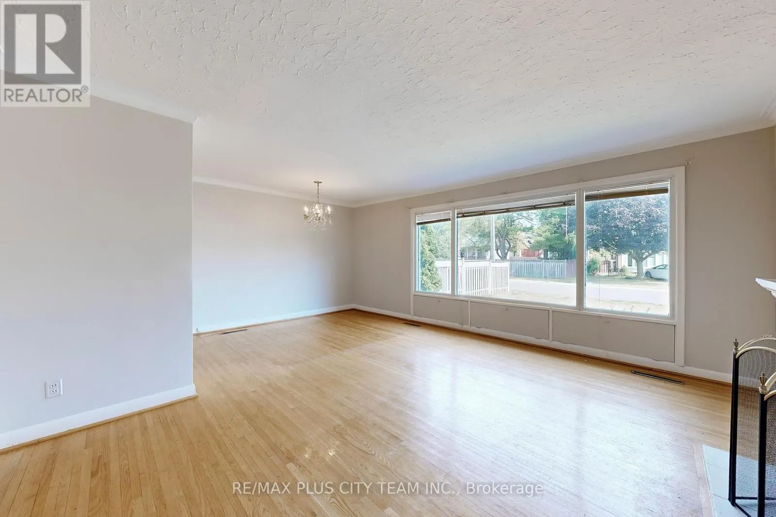 3 PENETANG CRESCENT