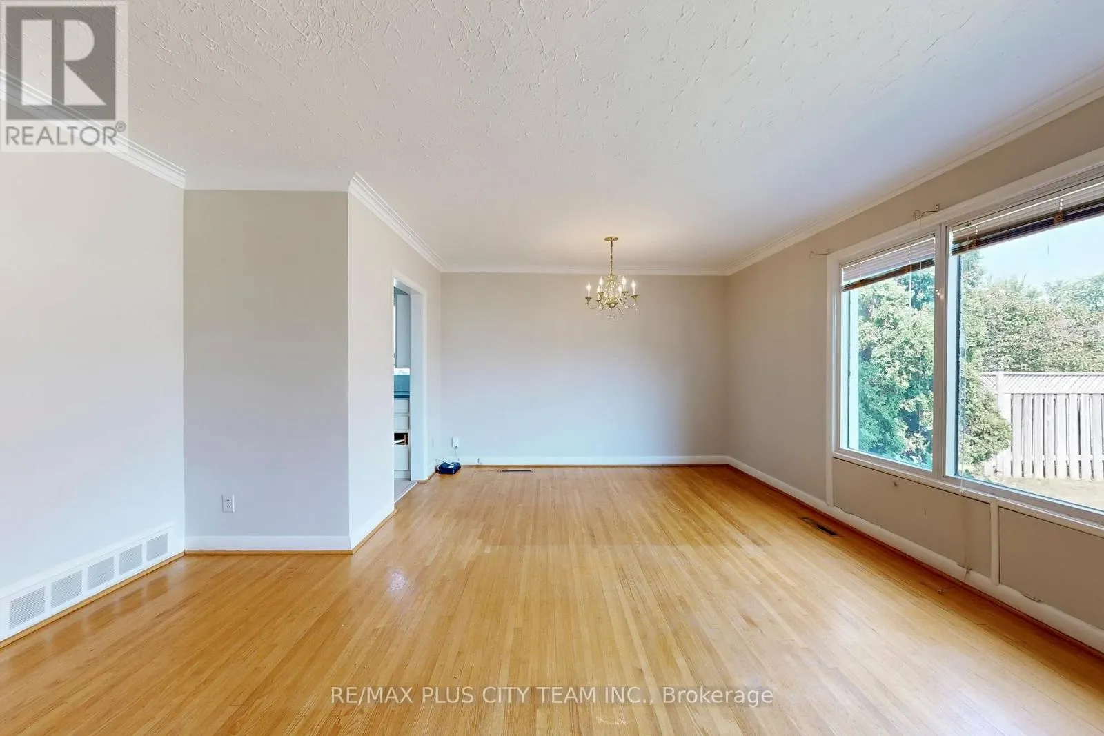 3 PENETANG CRESCENT