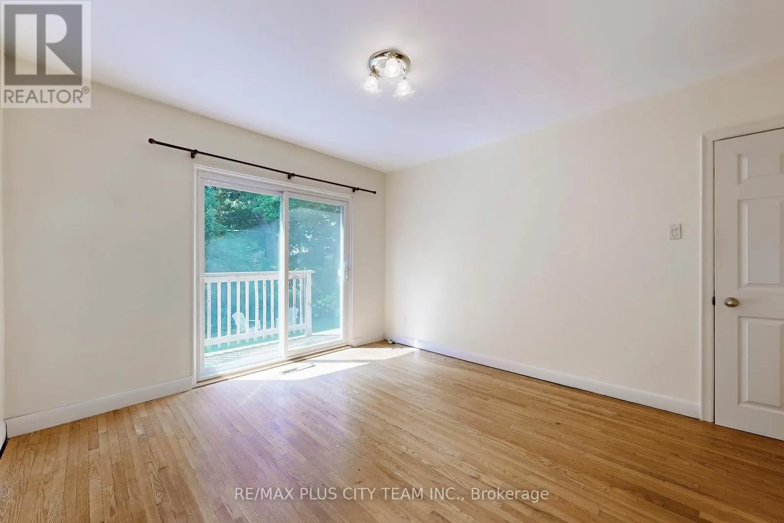 3 PENETANG CRESCENT