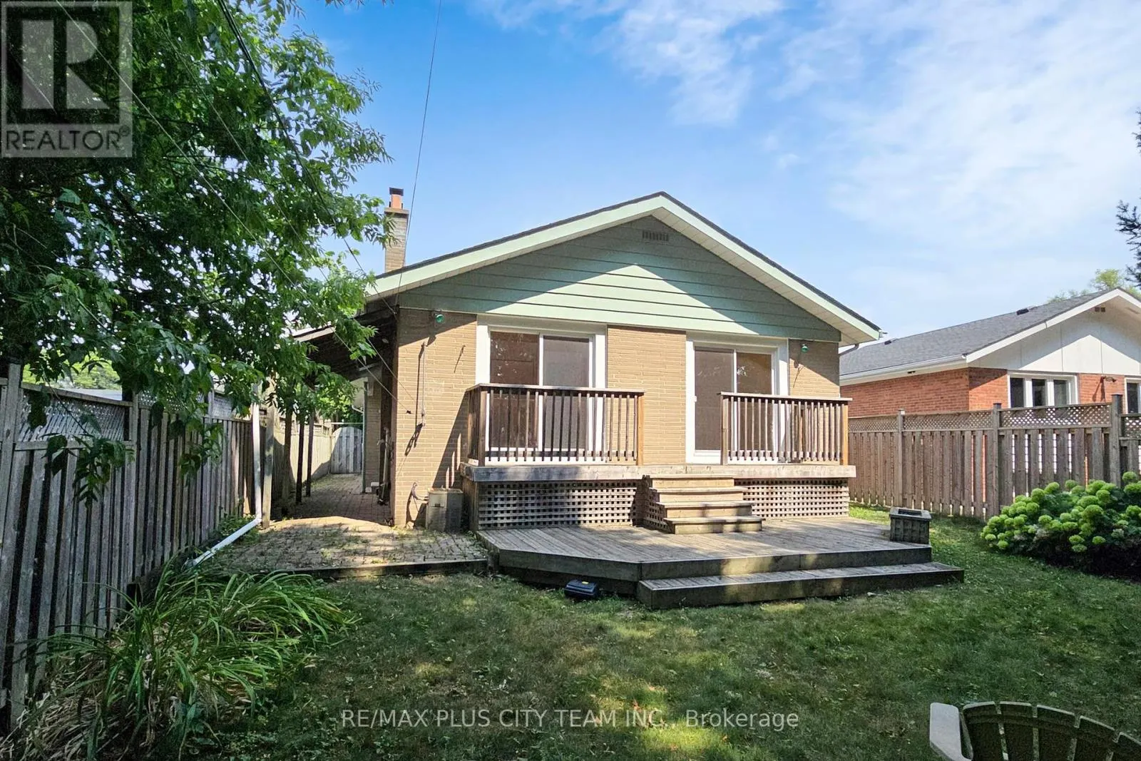 3 PENETANG CRESCENT