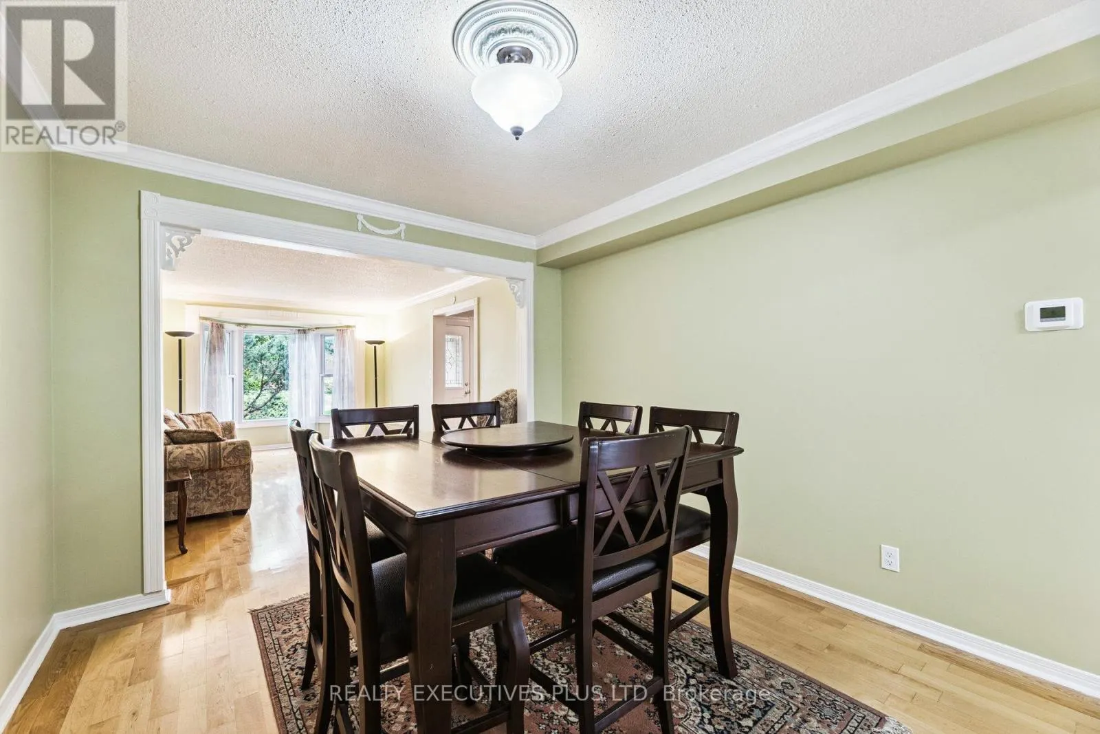 1822 FORESTVIEW DRIVE