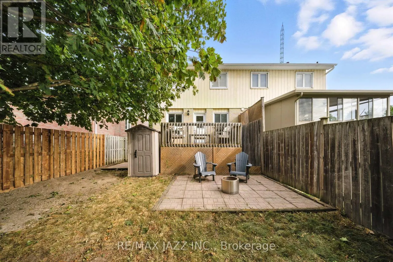 19 DOREEN CRESCENT