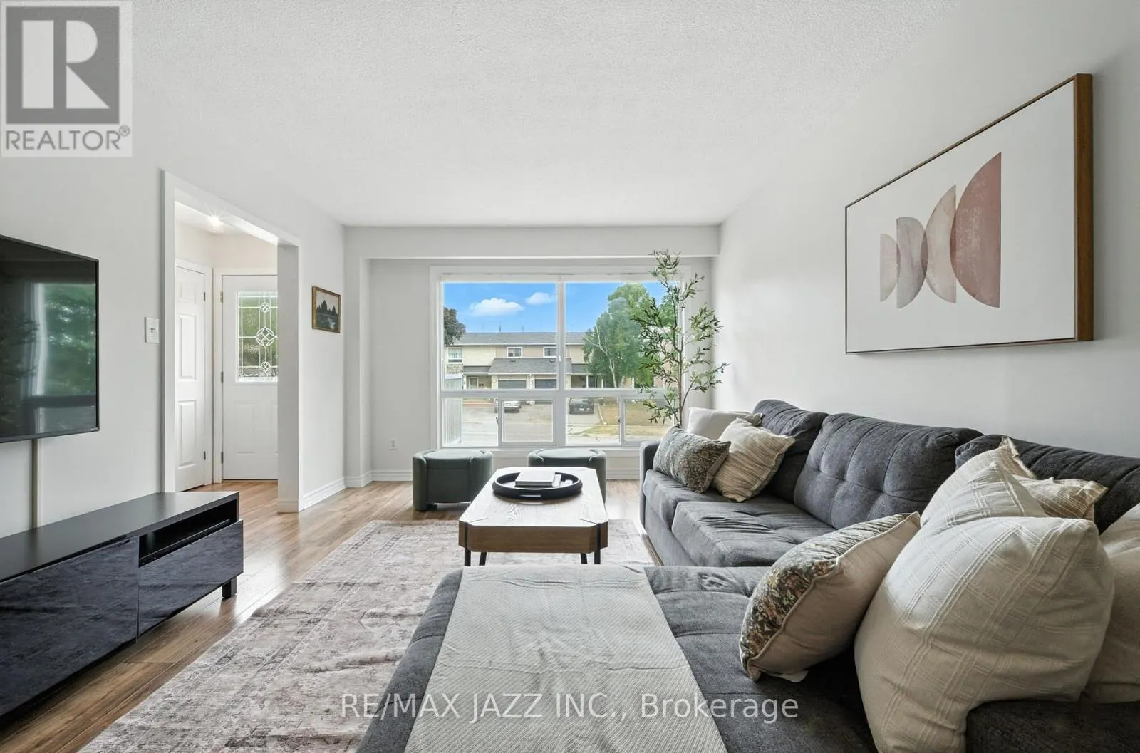 19 DOREEN CRESCENT