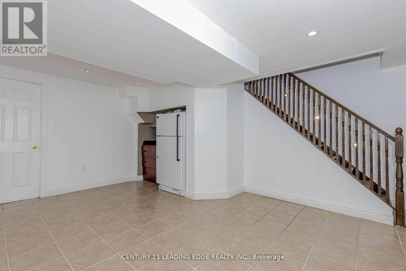 15 ALDEN SQUARE