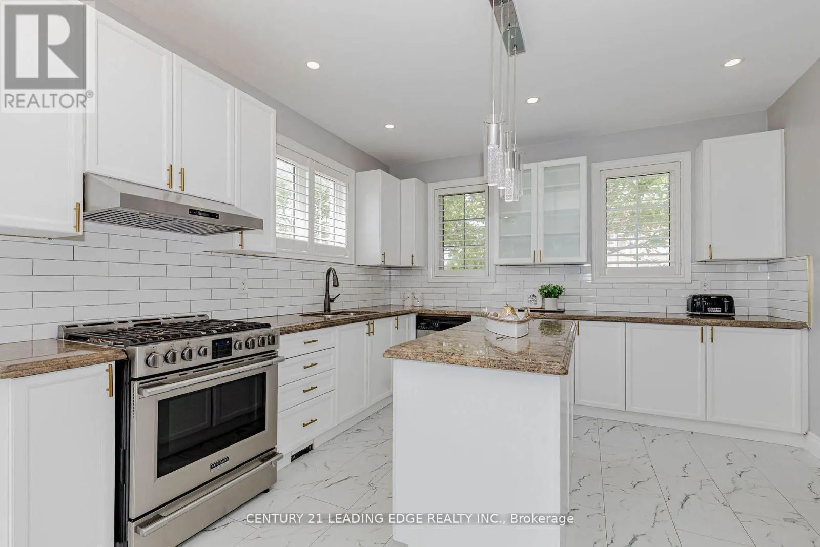 15 ALDEN SQUARE