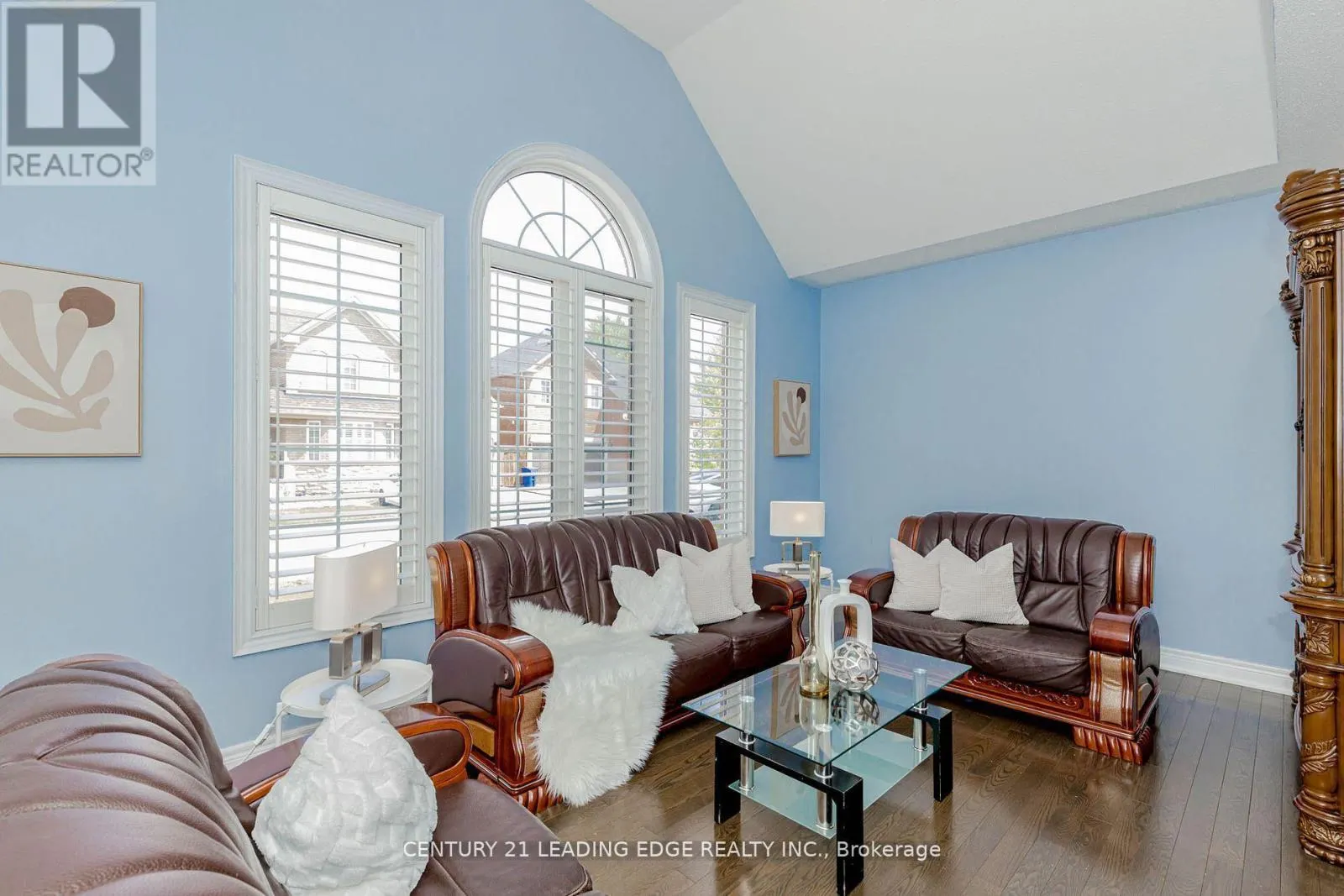 15 ALDEN SQUARE