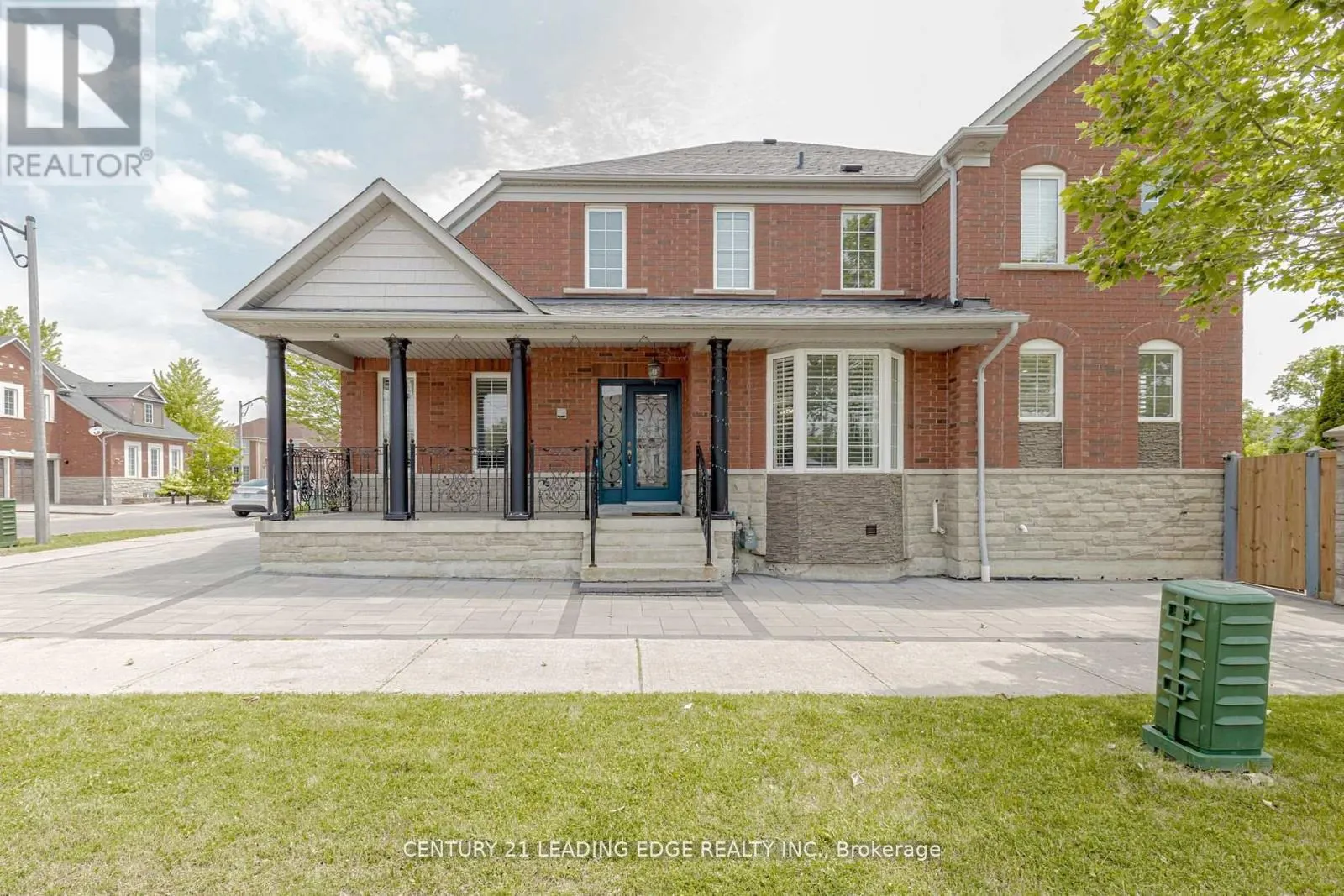 15 ALDEN SQUARE