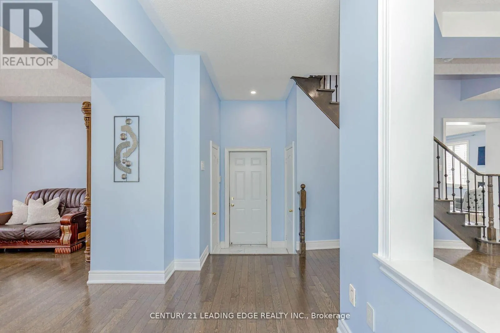 15 ALDEN SQUARE