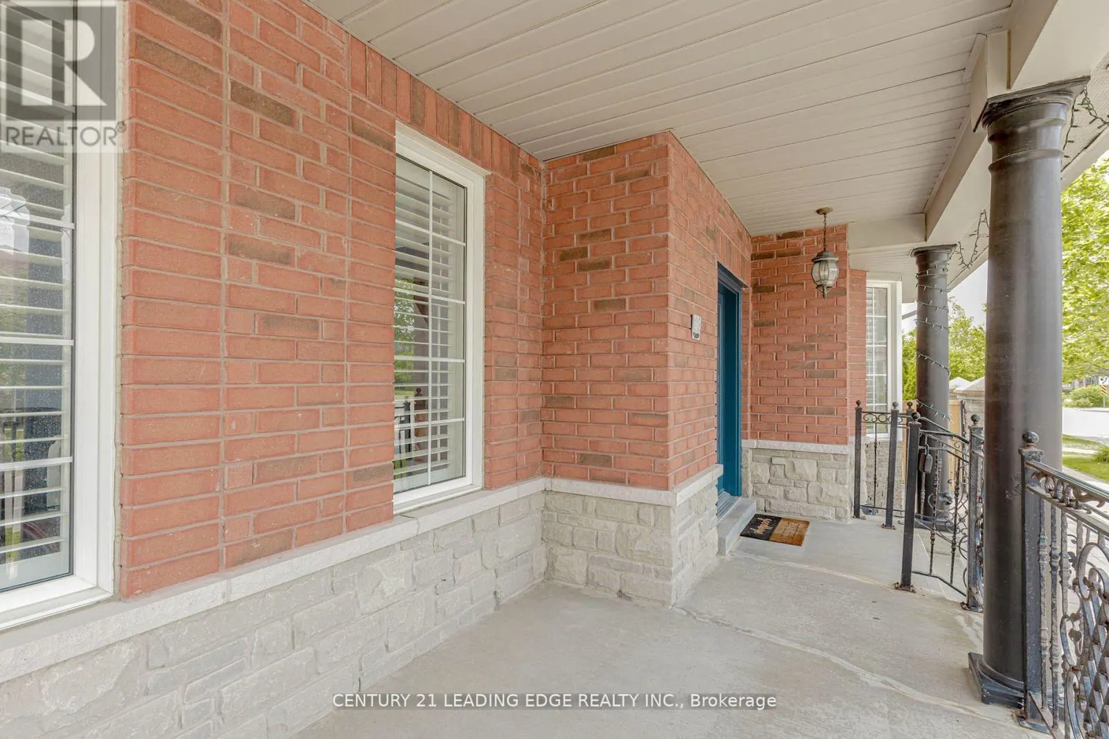 15 ALDEN SQUARE
