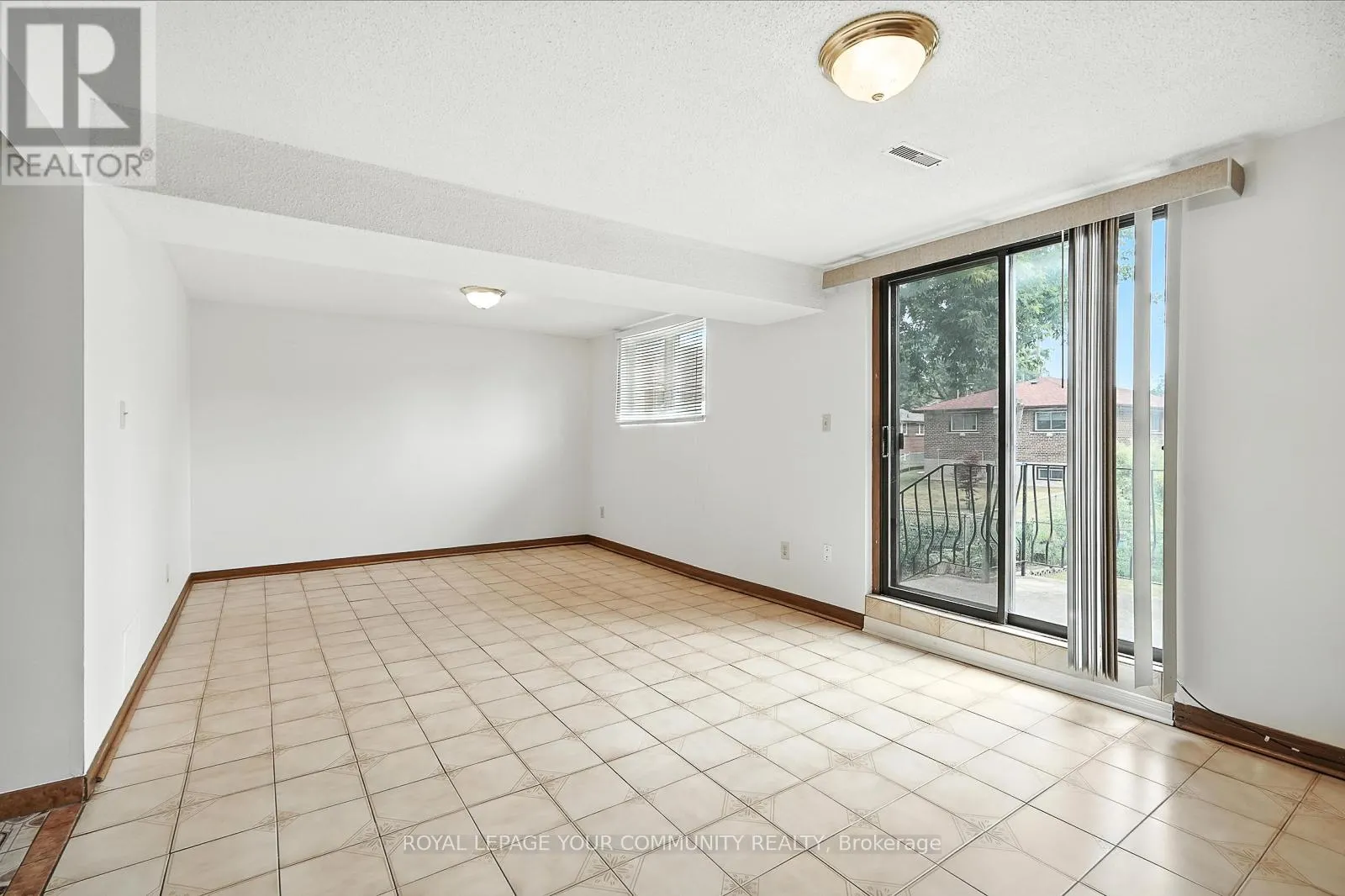 72 FRED BLAND CRESCENT