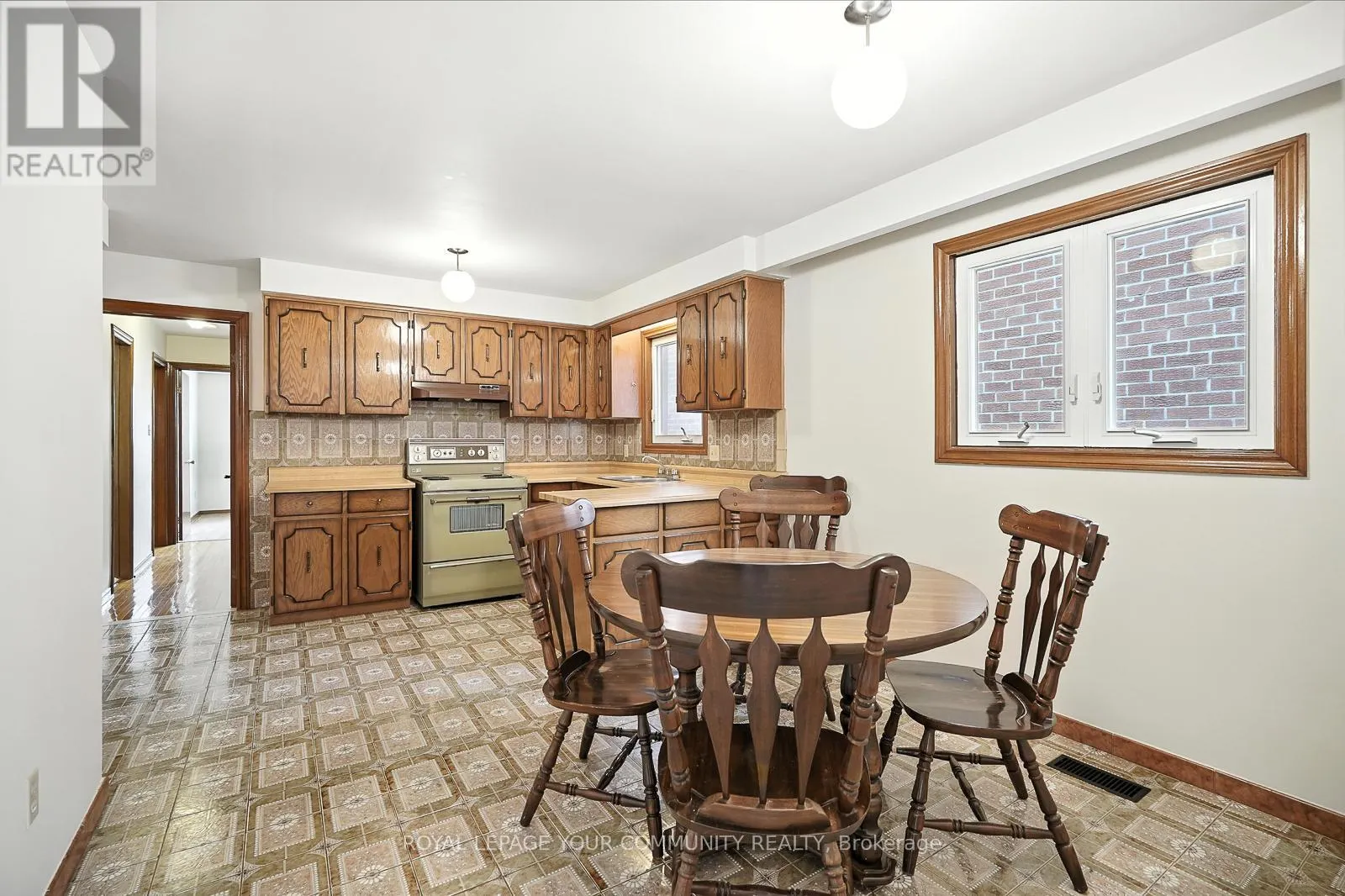 72 FRED BLAND CRESCENT