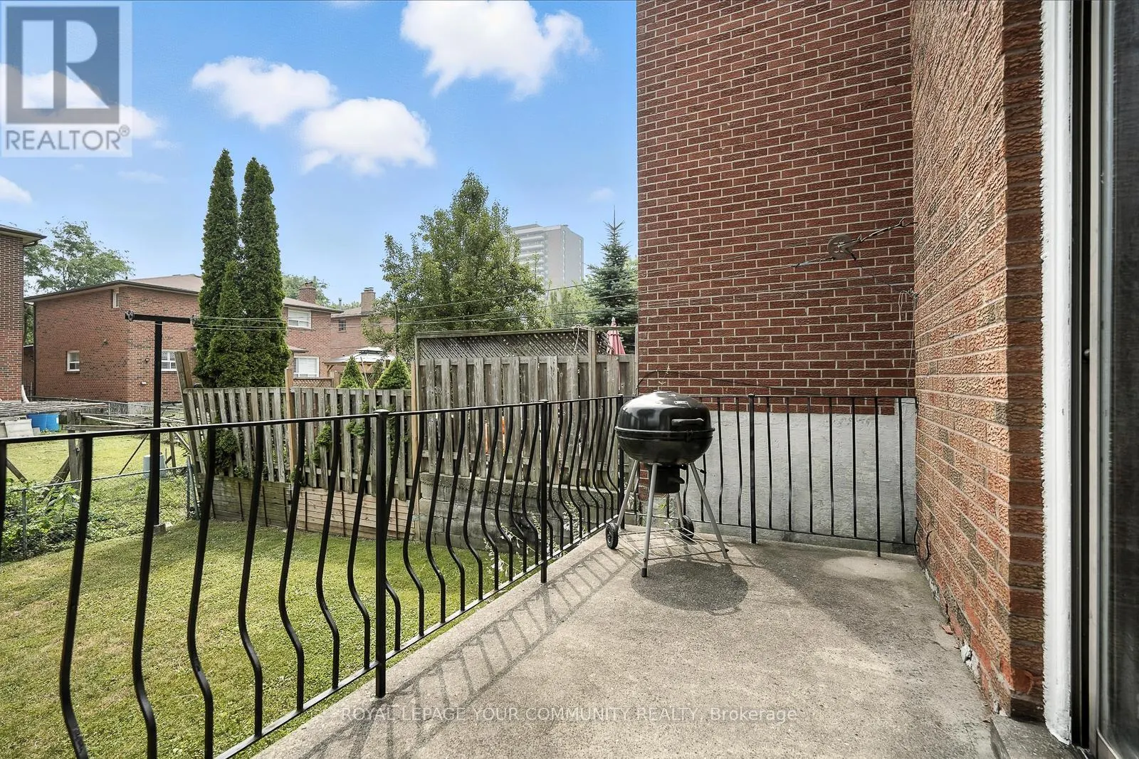 72 FRED BLAND CRESCENT