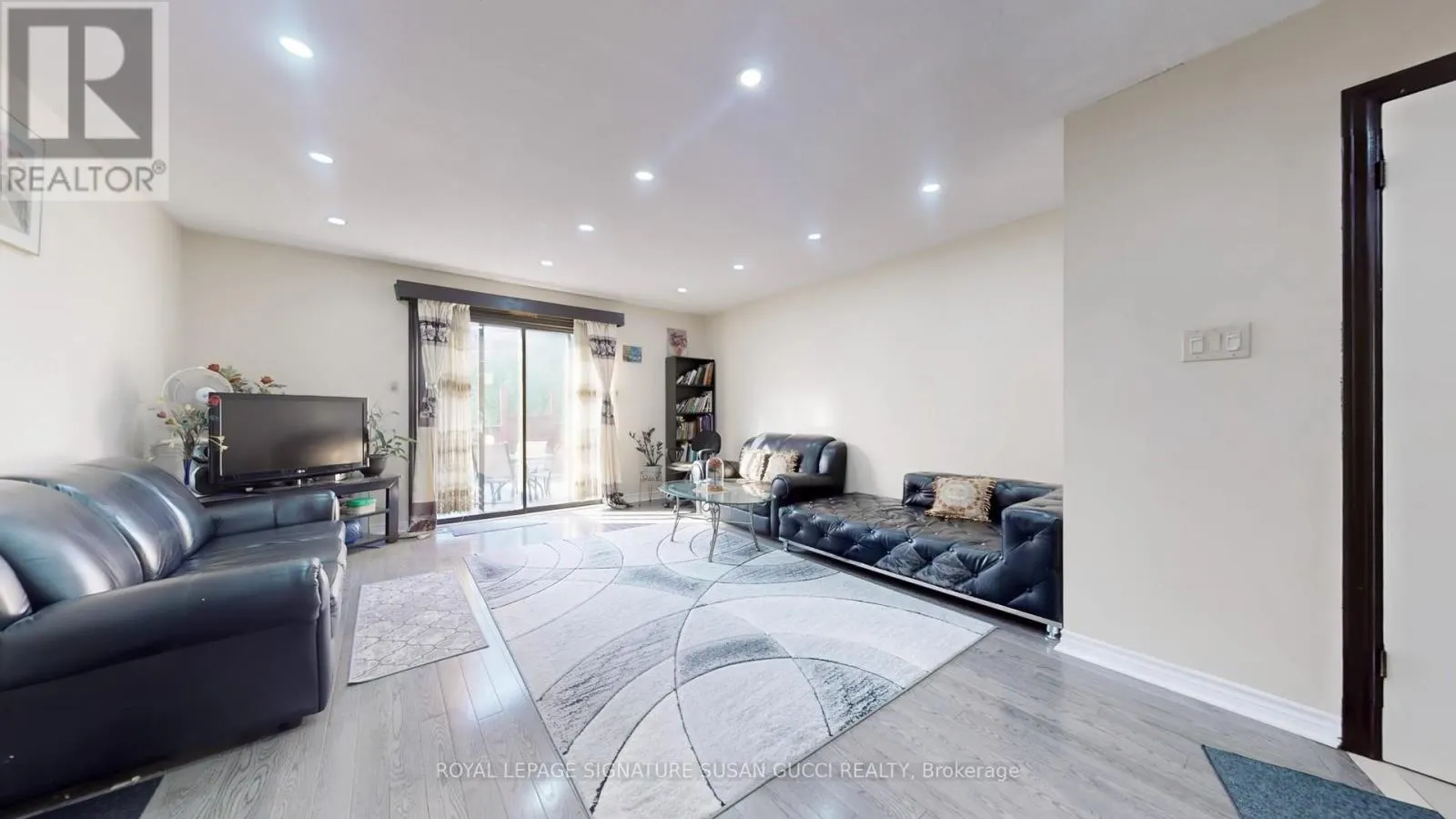 46 ALBION AVENUE