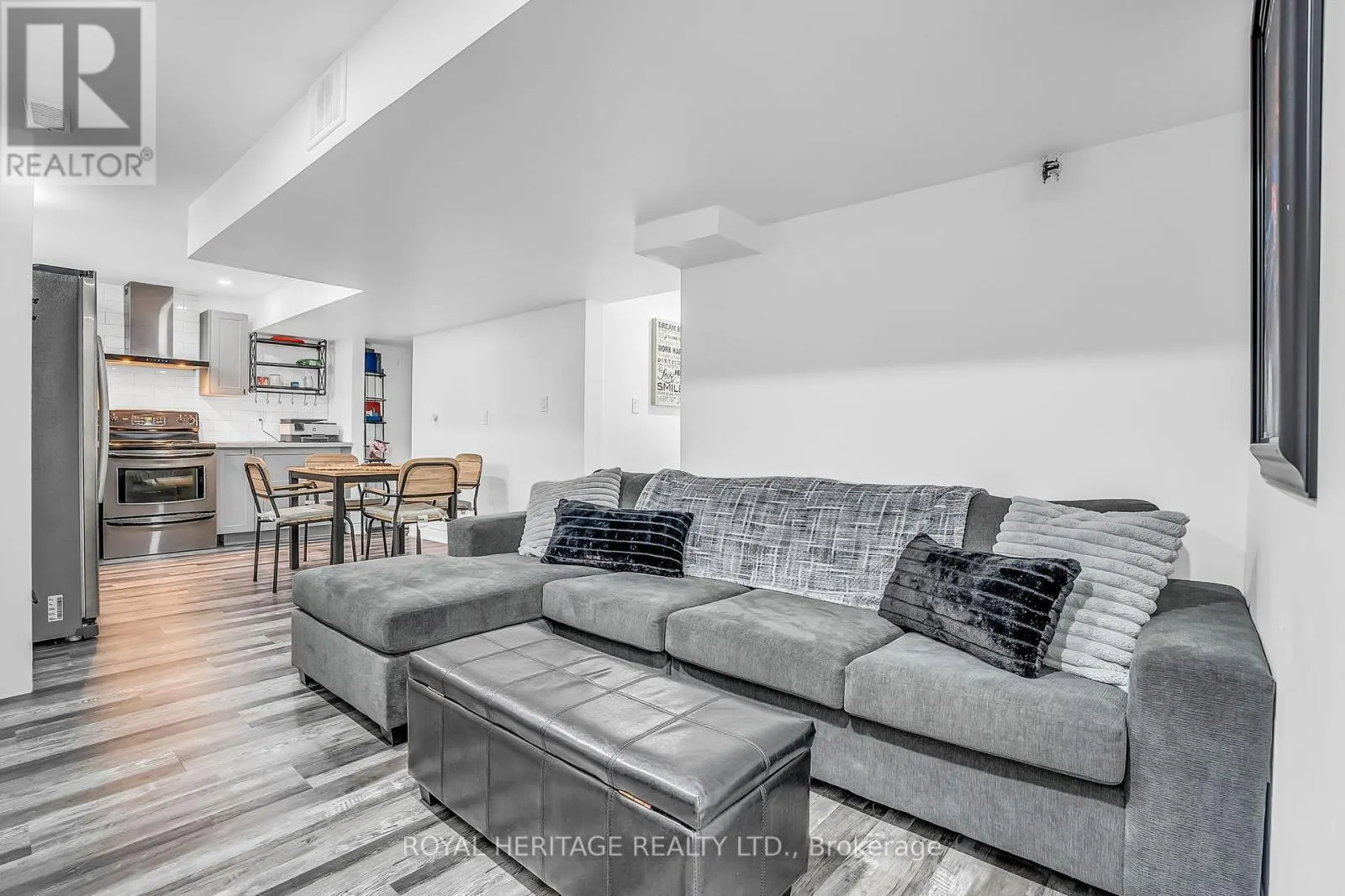846 HANMORE COURT