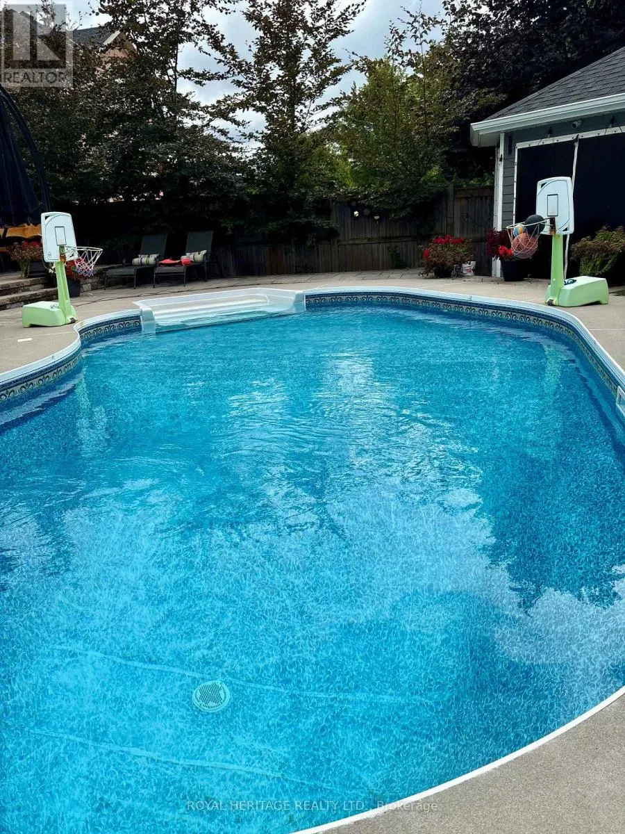 846 HANMORE COURT