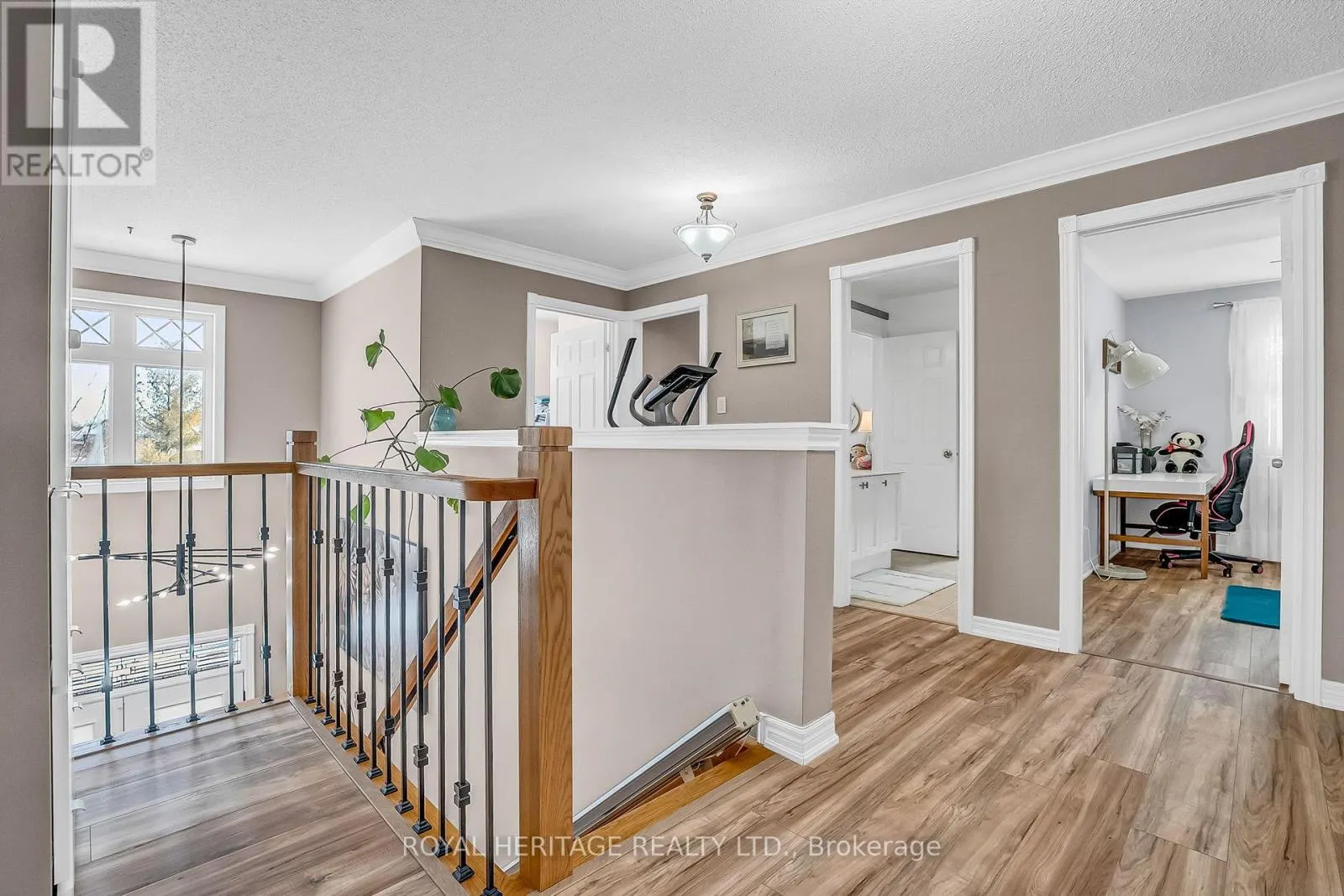 846 HANMORE COURT