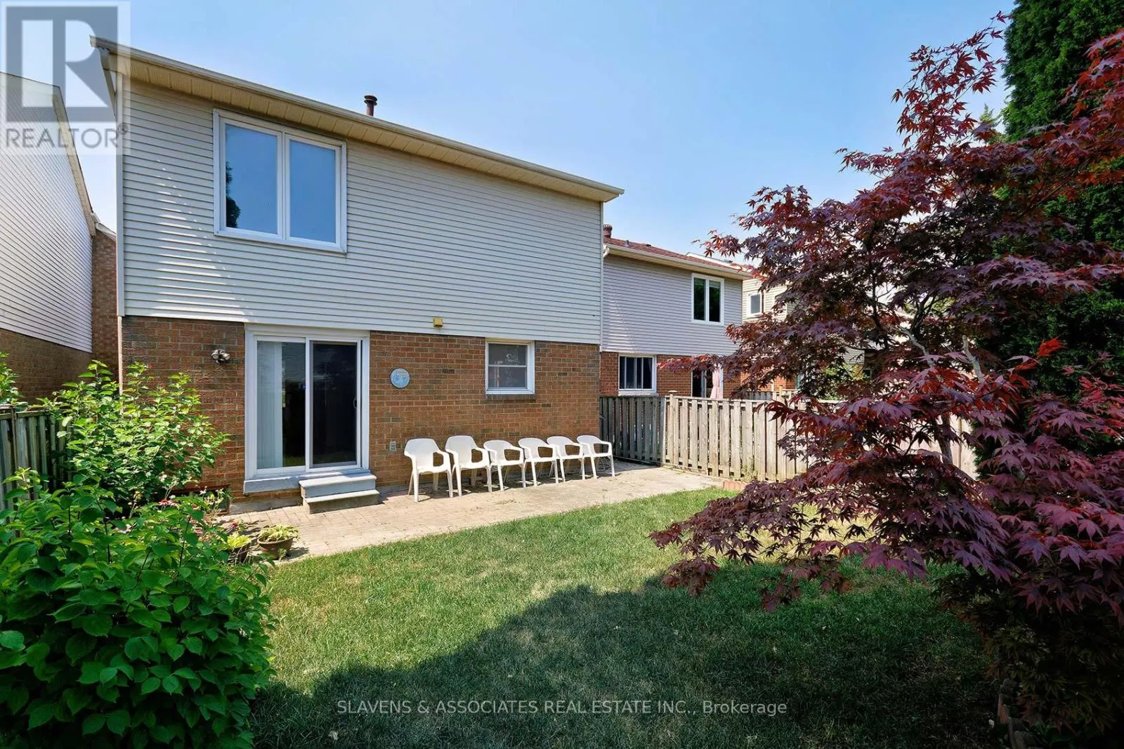 66 INNISCROSS CRESCENT