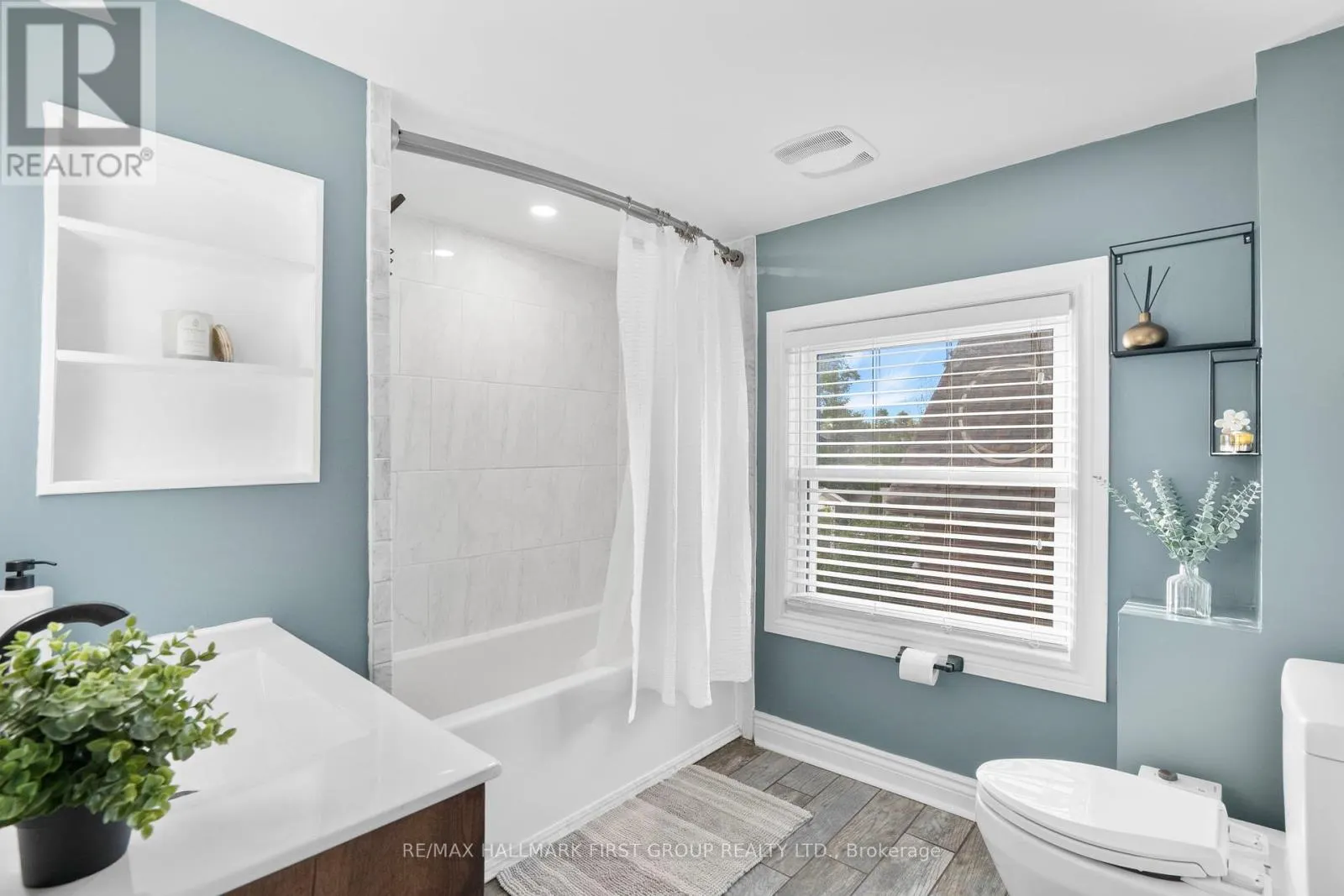 104 GLADSTONE AVENUE