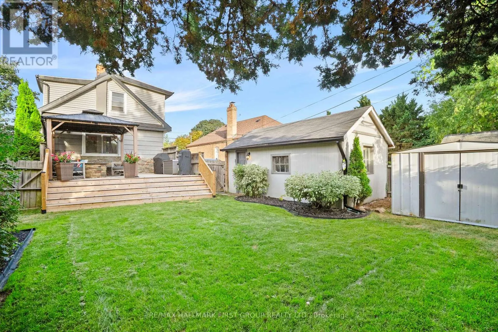 104 GLADSTONE AVENUE