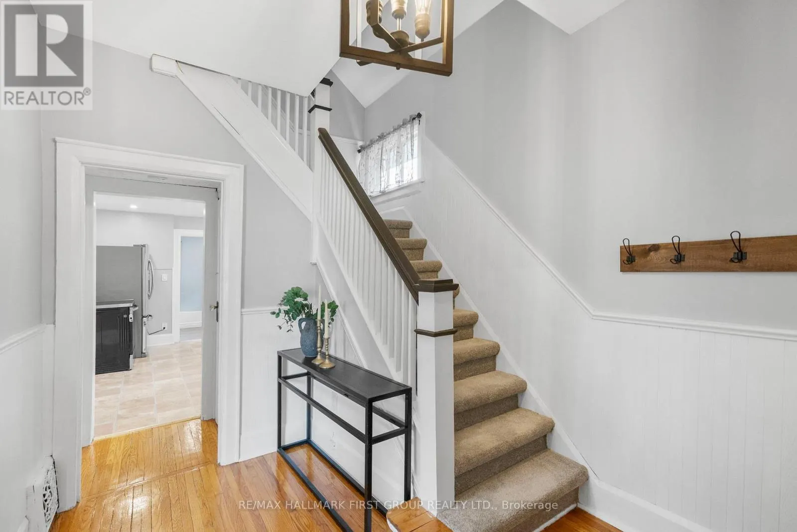 104 GLADSTONE AVENUE