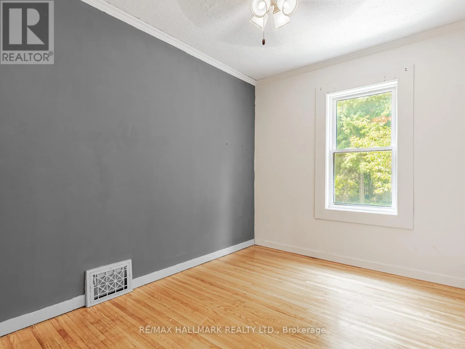 244 KING EDWARD AVENUE