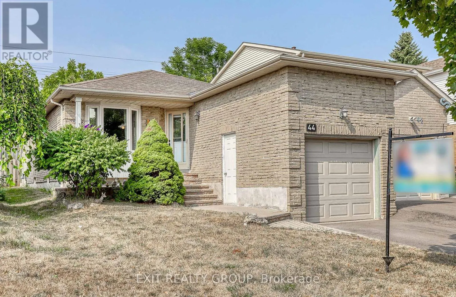 44 ANGUS DRIVE