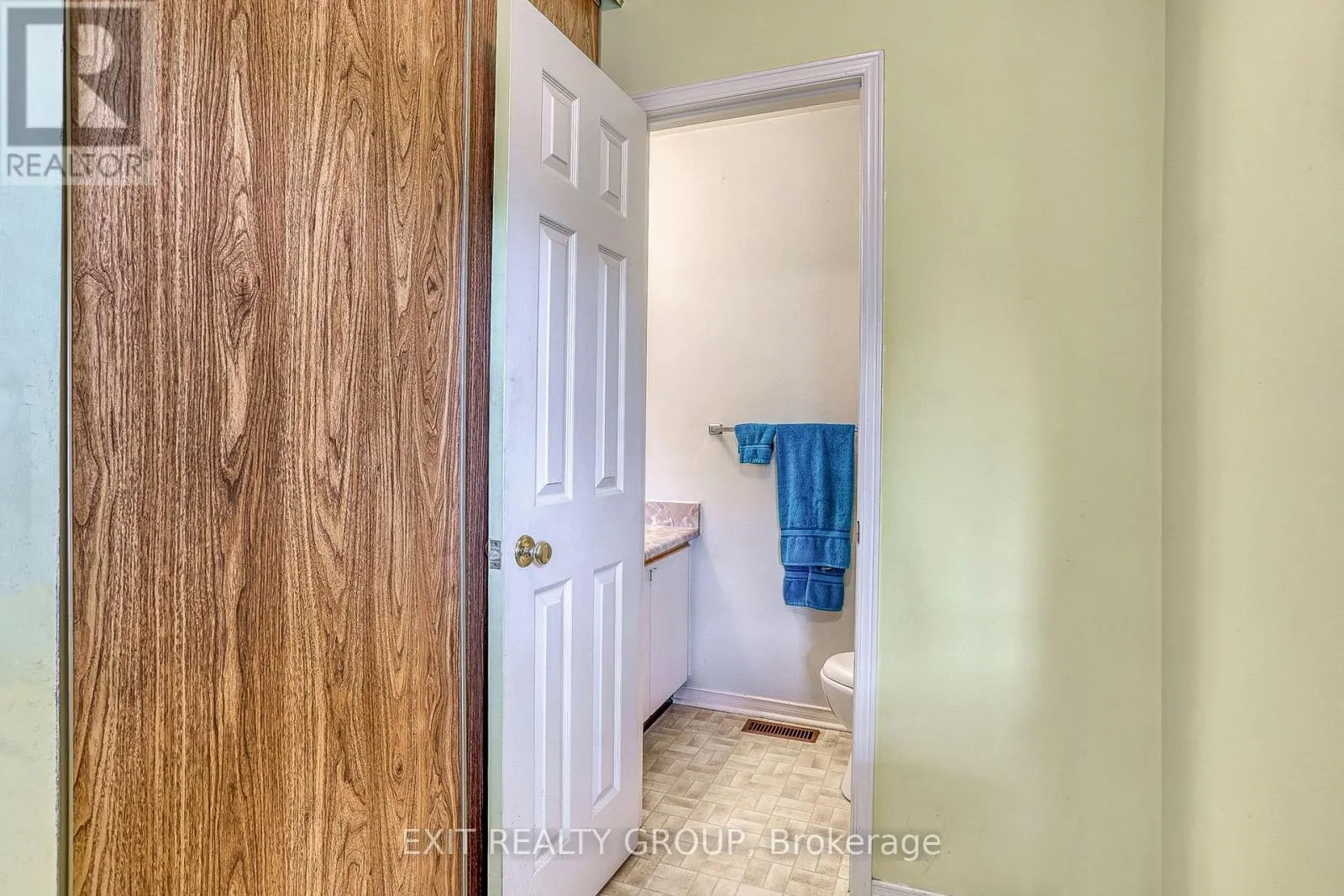 44 ANGUS DRIVE