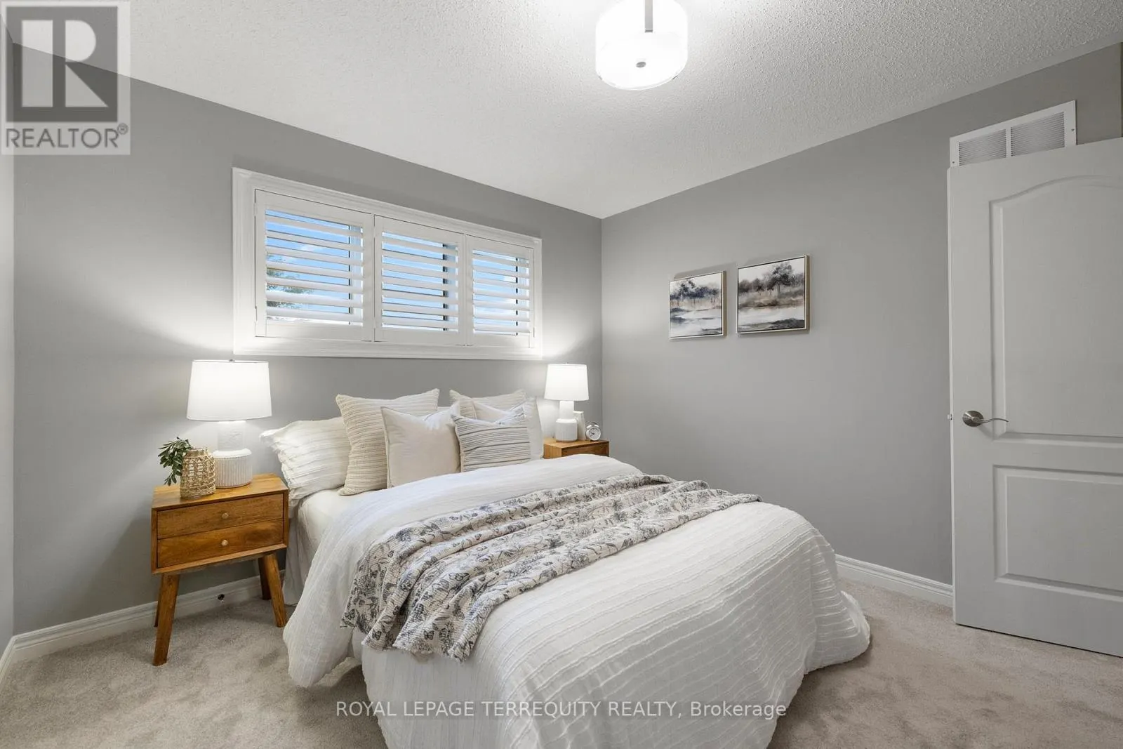 55 SPLENDOR DRIVE
