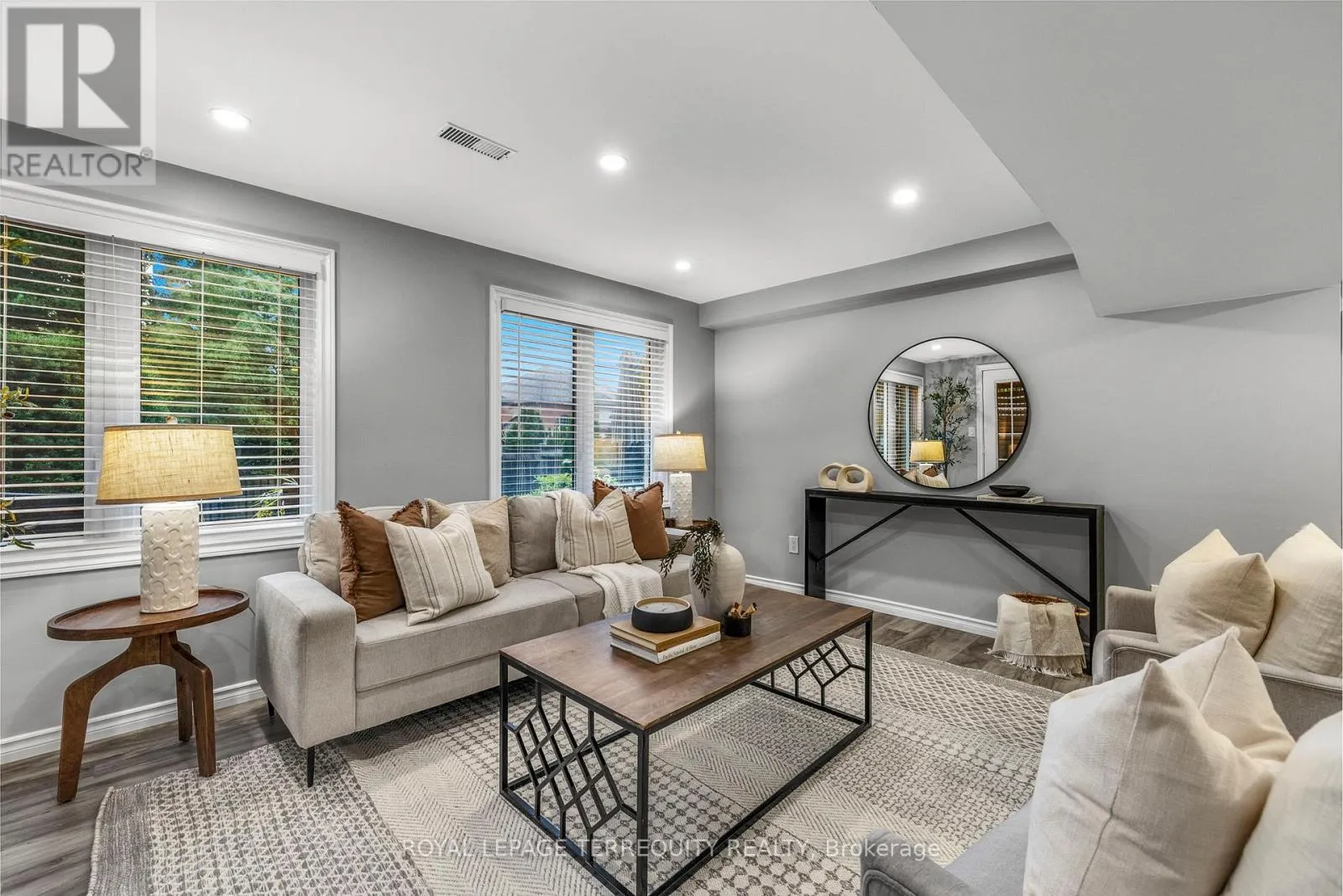 55 SPLENDOR DRIVE