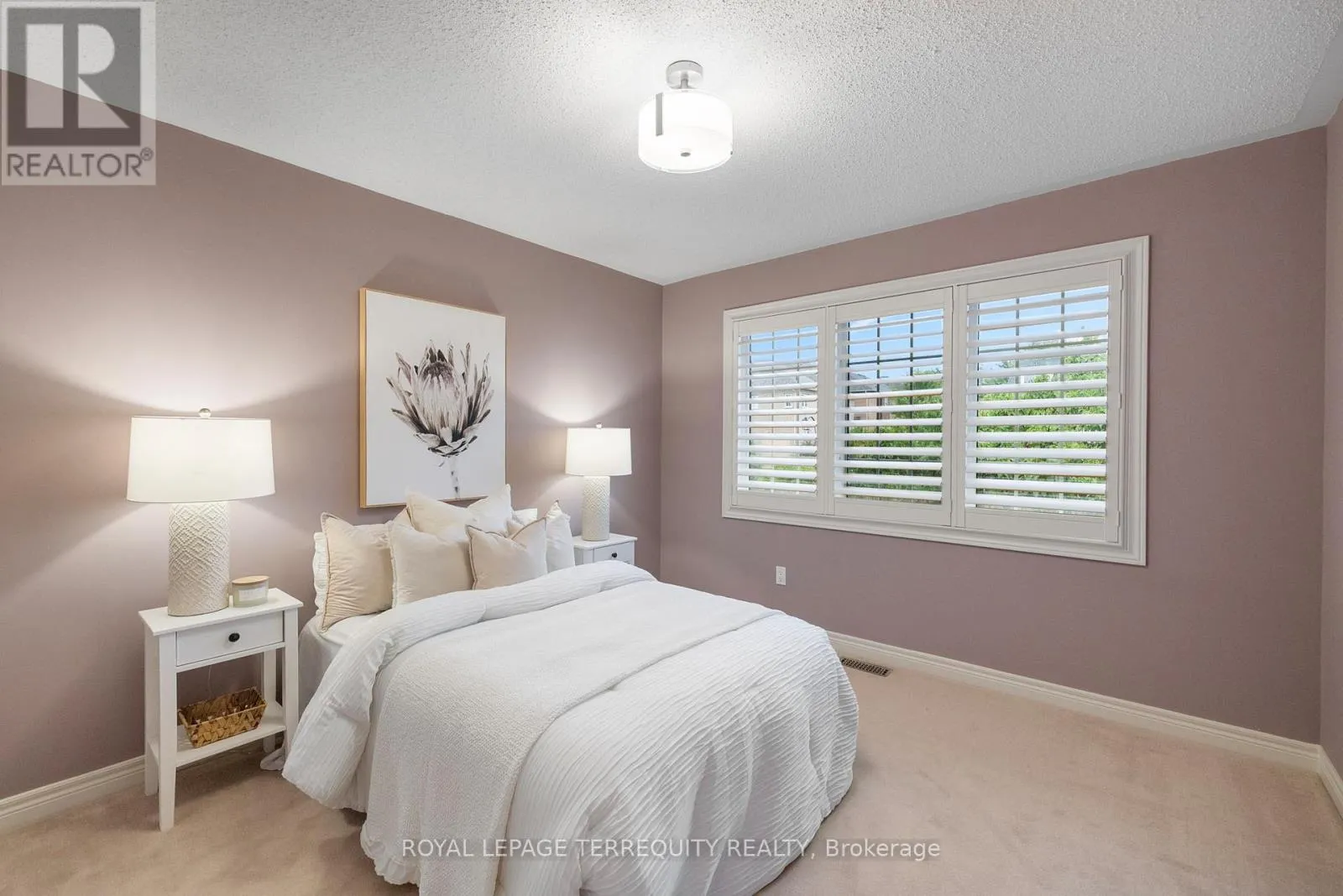 55 SPLENDOR DRIVE