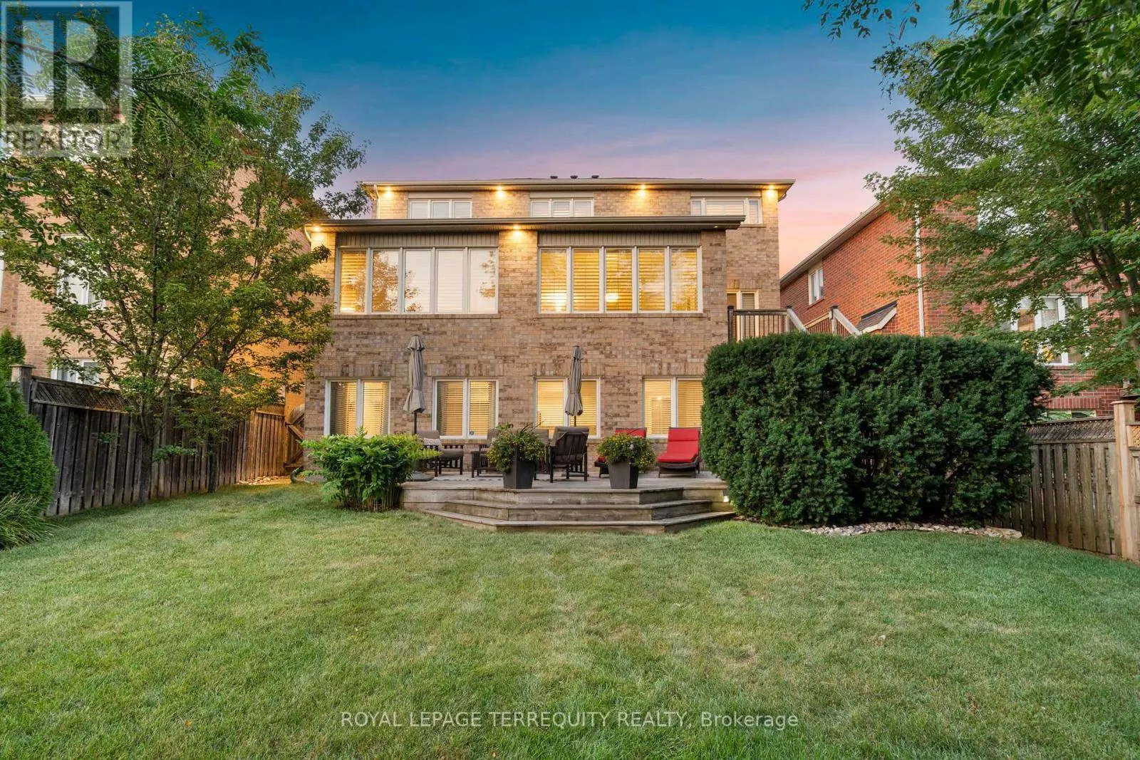 55 SPLENDOR DRIVE