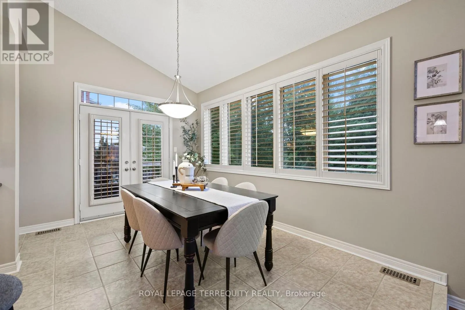55 SPLENDOR DRIVE