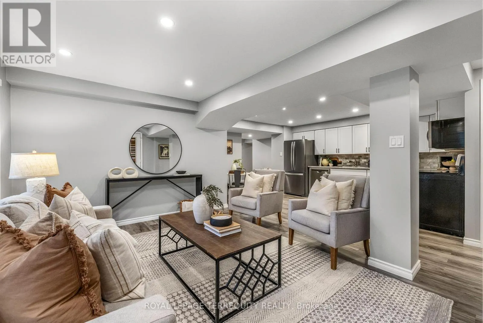 55 SPLENDOR DRIVE
