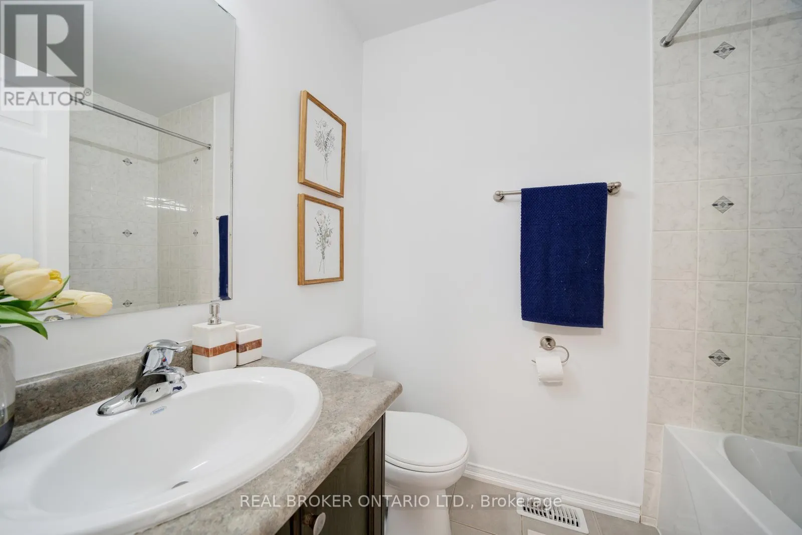 505 ROSSLAND ROAD E