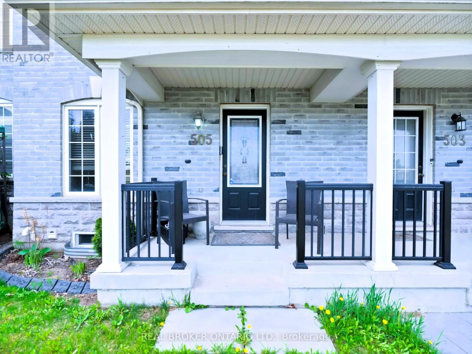 505 ROSSLAND ROAD E