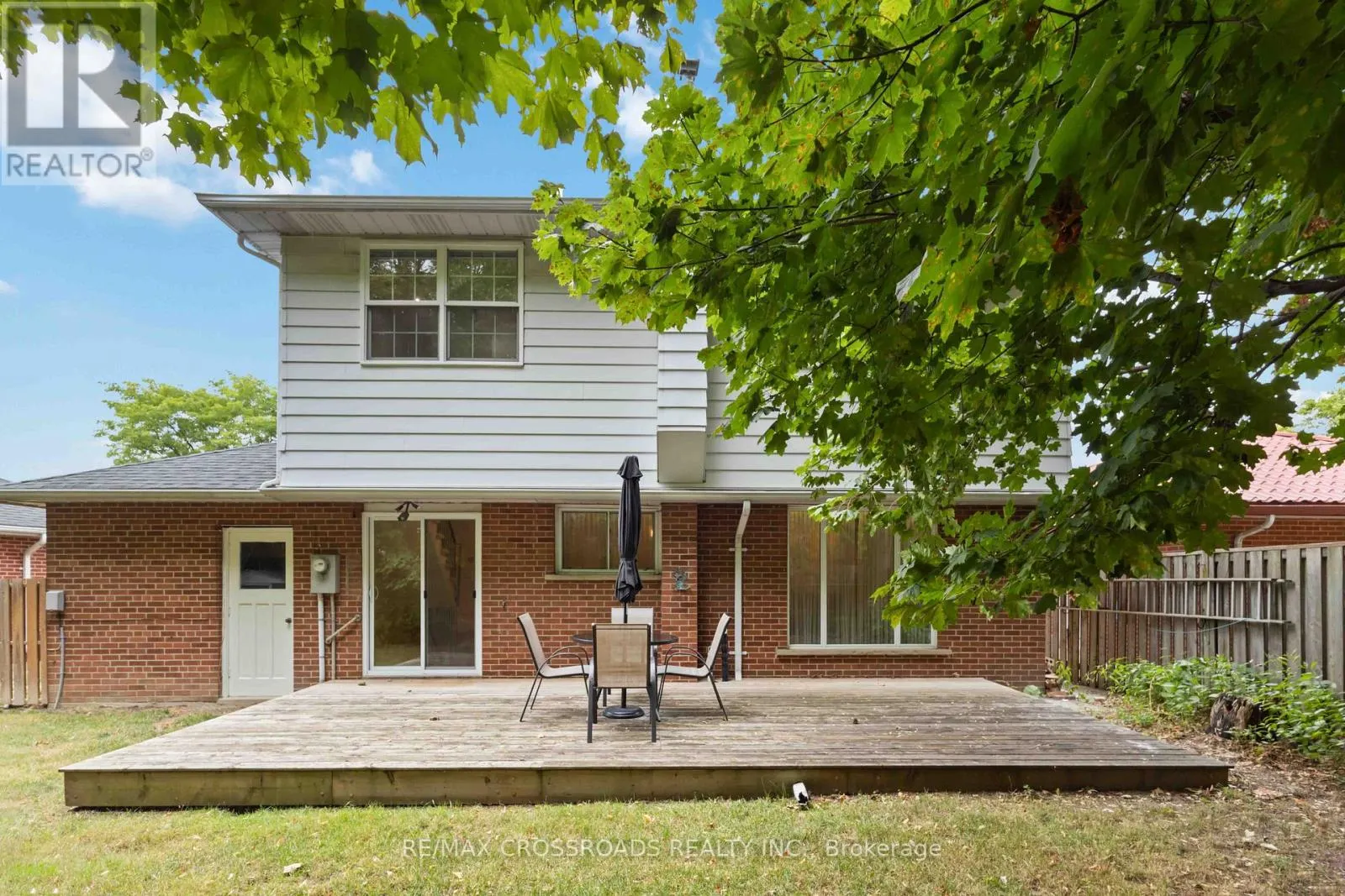 3 BOWATER DRIVE