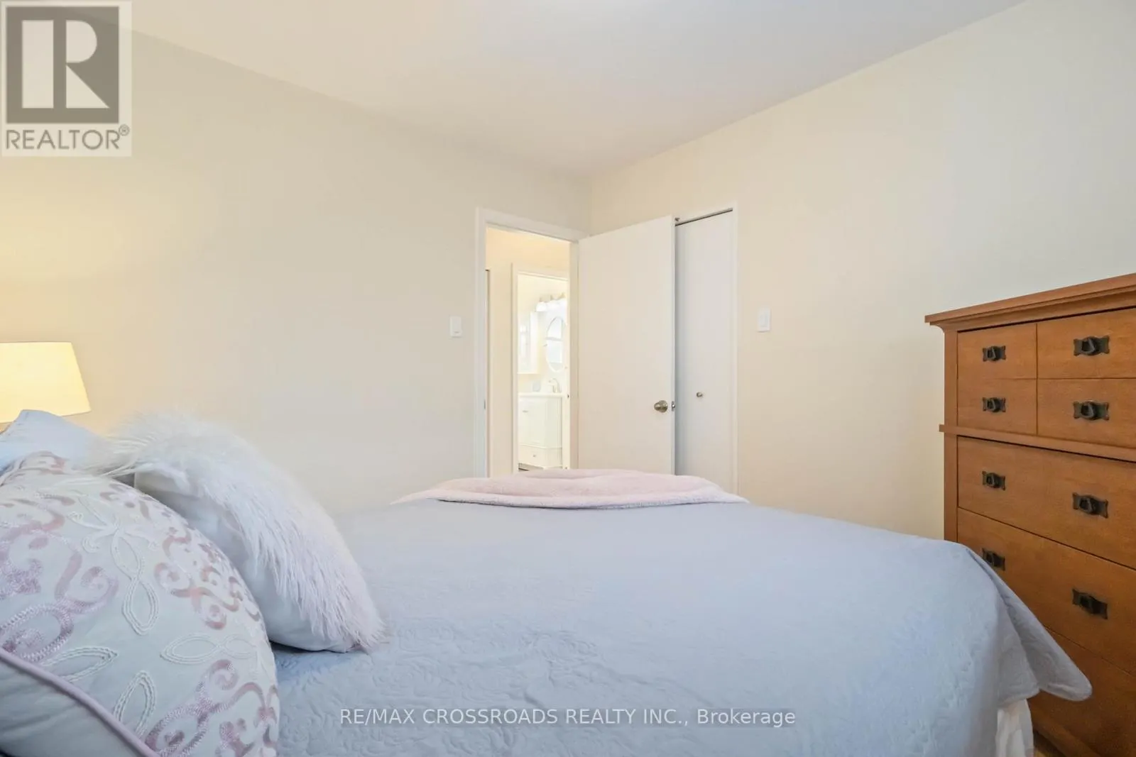 3 BOWATER DRIVE