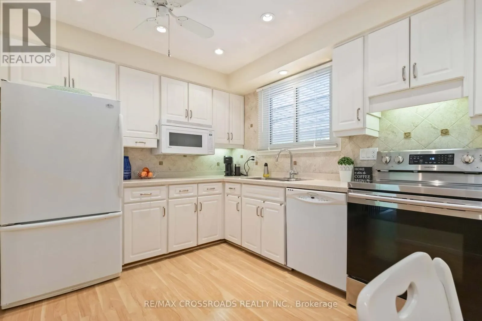 3 BOWATER DRIVE
