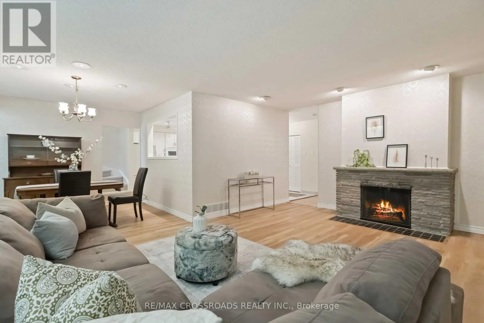 3 BOWATER DRIVE